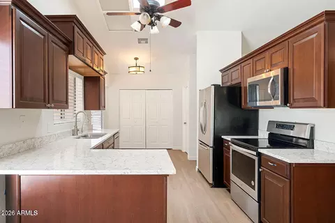Kitchen - 620 E Appaloosa Rd, Gilbert, AZ 85296 photo 1 of 2