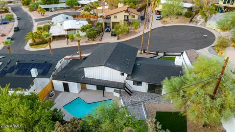 View/Area - 1315 Echo Ln, Phoenix, AZ 85020 photo 5 of 5