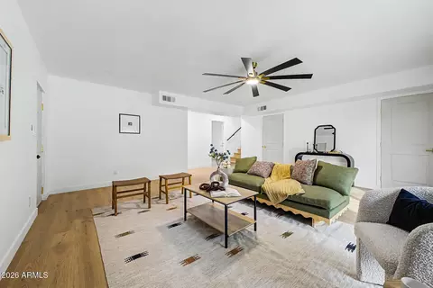 Living - 1315 Echo Ln, Phoenix, AZ 85020 photo 9 of 9
