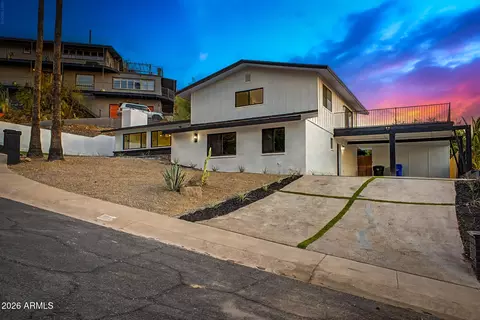 Exterior - 1315 Echo Ln, Phoenix, AZ 85020 photo 2 of 23