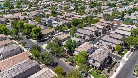 View/Area - 2898 S Hansen Dr, Gilbert, AZ 85295 photo 3 of 10