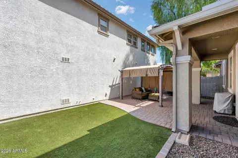 Exterior - 2898 S Hansen Dr, Gilbert, AZ 85295 photo 4 of 5