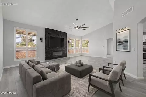 26052 S Glenburn Dr, Sun Lakes, AZ 85248