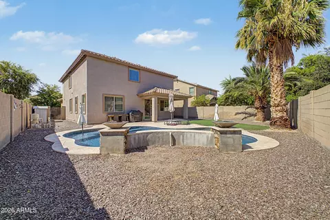 Exterior - 946 E Wimpole Ave, Gilbert, AZ 85297 photo 9 of 13