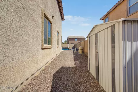 Exterior - 946 E Wimpole Ave, Gilbert, AZ 85297 photo 11 of 13