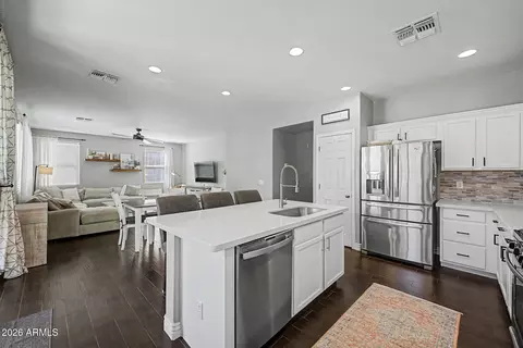 Kitchen - 946 E Wimpole Ave, Gilbert, AZ 85297 photo 2 of 4