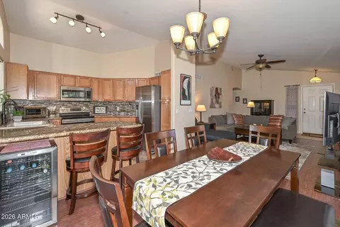 Dining - 4616 E Danbury Rd, Phoenix, AZ 85032 photo 2 of 3
