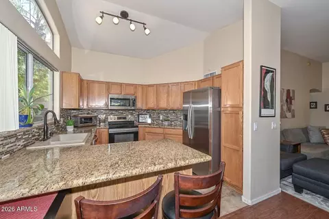 Kitchen - 4616 E Danbury Rd, Phoenix, AZ 85032 photo 2 of 6