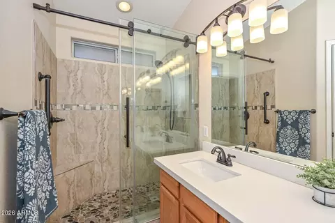 Bath - 4616 E Danbury Rd, Phoenix, AZ 85032 photo 2 of 4