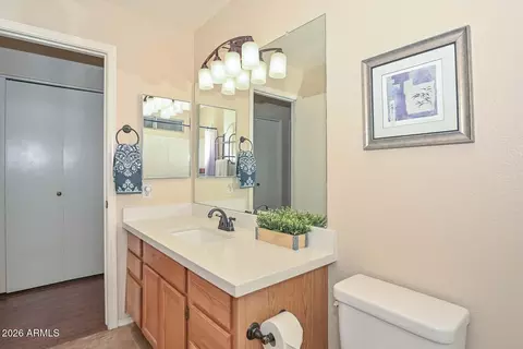 Bath - 4616 E Danbury Rd, Phoenix, AZ 85032 photo 4 of 4