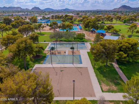 View/Area - 3601 E Charter Oak Rd, Phoenix, AZ 85032 photo 9 of 20