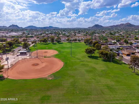 View/Area - 3601 E Charter Oak Rd, Phoenix, AZ 85032 photo 18 of 20
