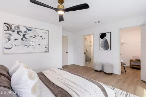 Bedroom - 3601 E Charter Oak Rd, Phoenix, AZ 85032 photo 3 of 5