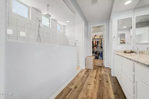 Bath - 9655 E Talon Ave, Mesa, AZ 85212 photo 2 of 3
