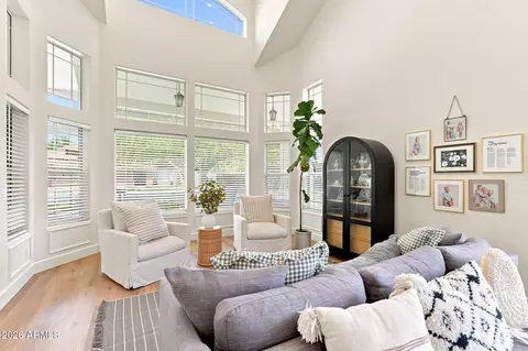 Living - 931 Encinas Ave, Gilbert, AZ 85234 photo 2 of 3