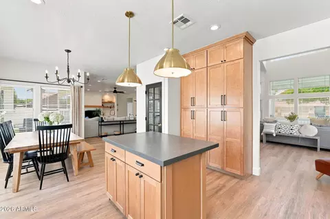 Kitchen - 931 Encinas Ave, Gilbert, AZ 85234 photo 3 of 6
