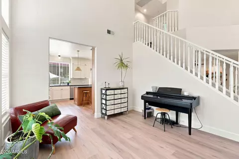 Entry Way - 931 Encinas Ave, Gilbert, AZ 85234 photo 2 of 2