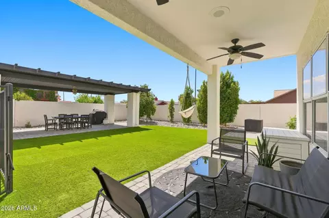 Exterior - 931 Encinas Ave, Gilbert, AZ 85234 photo 4 of 11