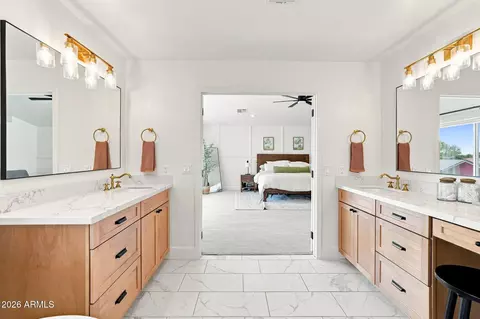 Bath - 931 Encinas Ave, Gilbert, AZ 85234 photo 5 of 8