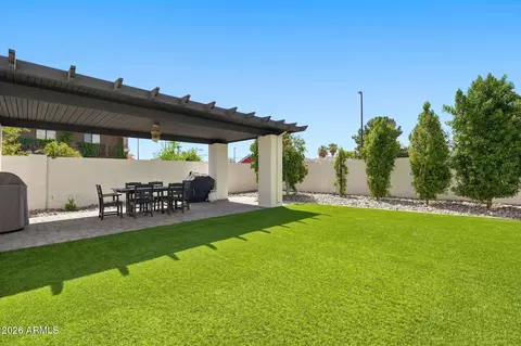 Exterior - 931 Encinas Ave, Gilbert, AZ 85234 photo 7 of 11