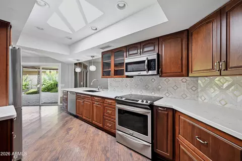 10814 W Thunderbird Blvd, Sun City, AZ 85351