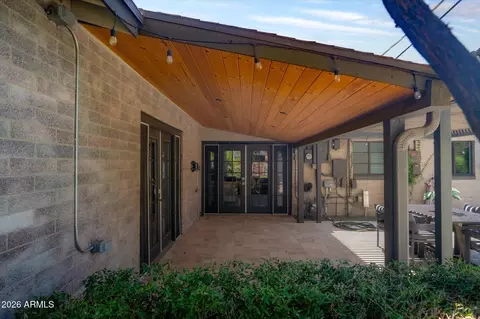 Exterior - 4022 E Avalon Dr, Phoenix, AZ 85018 photo 2 of 11