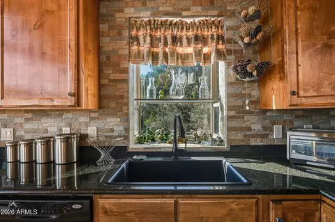 Kitchen - 3119 N Kysar Way N, Pine, AZ 85544 photo 5 of 7