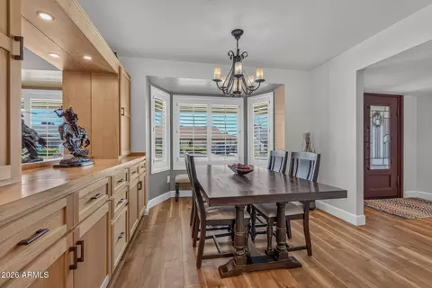 Dining - 1102 E Rosemonte Dr, Phoenix, AZ 85024 photo 5 of 6