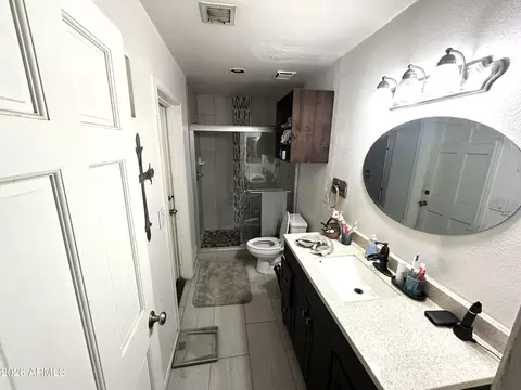 Bath - 2538 E Walnut Ct, Gilbert, AZ 85298 photo 1 of 3