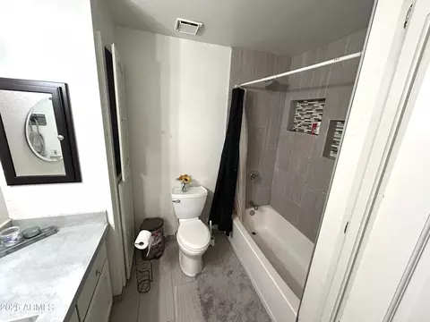 Bath - 2538 E Walnut Ct, Gilbert, AZ 85298 photo 2 of 3