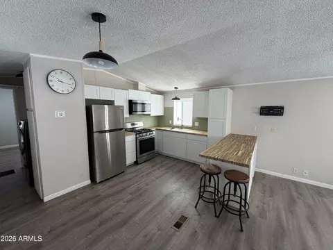 1804 W Tepee St #43, Apache Junction, AZ 85120 photo 3