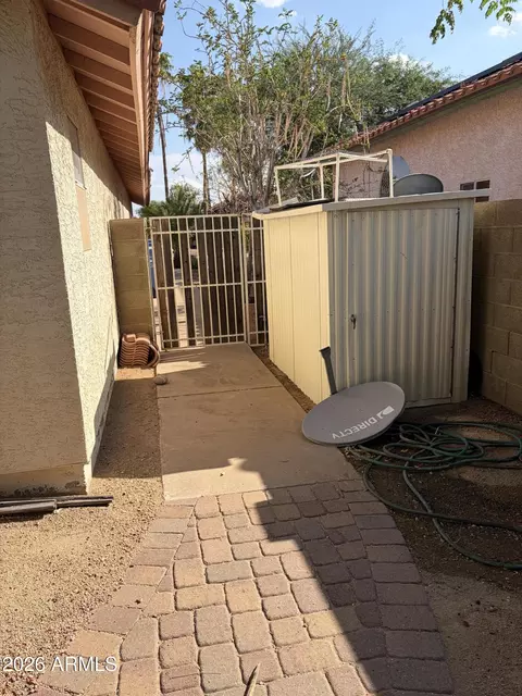 3520 E Wickieup Ln #SHARP, Phoenix, AZ 85050 photo 17