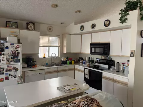 3520 E Wickieup Ln #SHARP, Phoenix, AZ 85050 photo 3