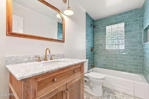 Bath - 7613 N 17th Ave, Phoenix, AZ 85021 photo 2 of 2