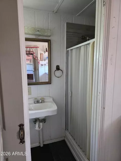 Bath - 13191 E Main St, Mayer, AZ 86333 photo 2 of 2