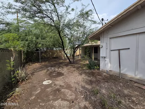 Exterior - 1301 E Sahuaro Dr, Phoenix, AZ 85020 photo 1 of 3