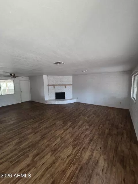 Living - 1301 E Sahuaro Dr, Phoenix, AZ 85020 photo 1 of 1