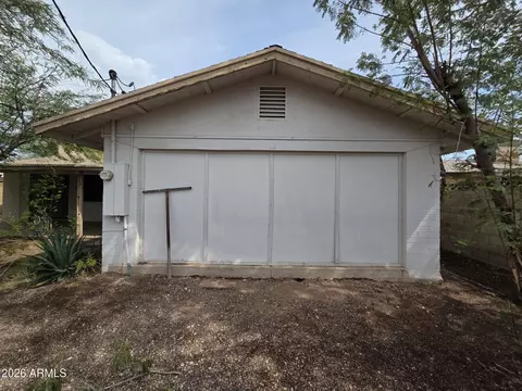 Exterior - 1301 E Sahuaro Dr, Phoenix, AZ 85020 photo 2 of 3