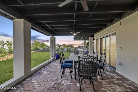 Exterior - 2221 E Nicolet Ave, Phoenix, AZ 85020 photo 5 of 10