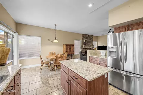 Kitchen - 1522 E Beacon Dr, Gilbert, AZ 85234 photo 2 of 2
