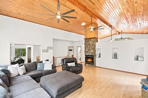 Living - 6870 W Robbin Ln, Pine, AZ 85544 photo 2 of 2