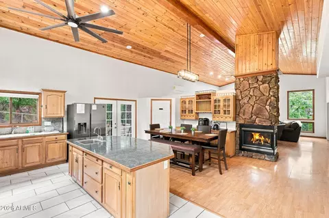 Kitchen - 6870 W Robbin Ln, Pine, AZ 85544 photo 1 of 3