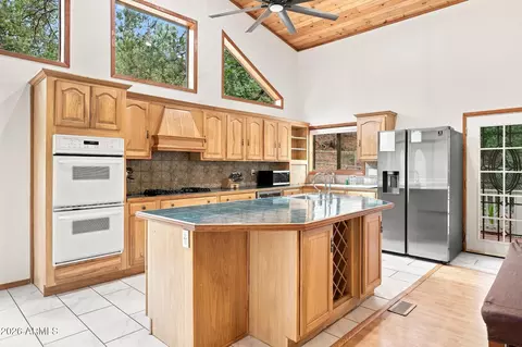 Kitchen - 6870 W Robbin Ln, Pine, AZ 85544 photo 3 of 3