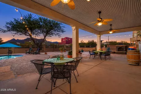 Exterior - 224 E Whiteley St, Apache Junction, AZ 85119 photo 5 of 12