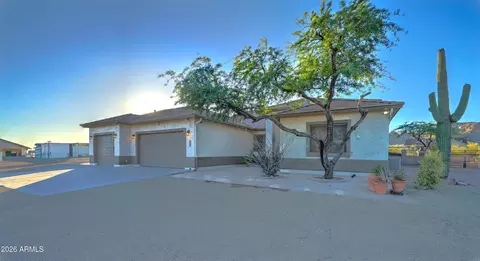Exterior - 224 E Whiteley St, Apache Junction, AZ 85119 photo 12 of 12