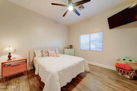 Bedroom - 224 E Whiteley St, Apache Junction, AZ 85119 photo 4 of 7