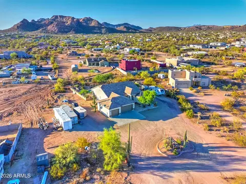 View/Area - 224 E Whiteley St, Apache Junction, AZ 85119 photo 5 of 5