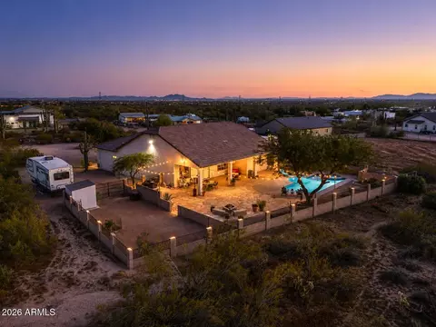 View/Area - 224 E Whiteley St, Apache Junction, AZ 85119 photo 3 of 5
