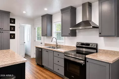 2060 N Center St #401, Mesa, AZ 85201