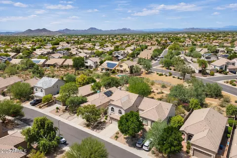 View/Area - 4640 E Chisum Trl, Phoenix, AZ 85050 photo 3 of 6